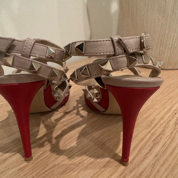 Valentino Red Pointed-Toe Rockstud T-Strap Pumps with Nude Straps - Picture 7 of 15